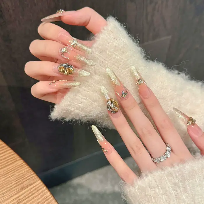 10 pièces presse à la main sur les ongles Champagne Zircon diamant amande faux ongles décor portable