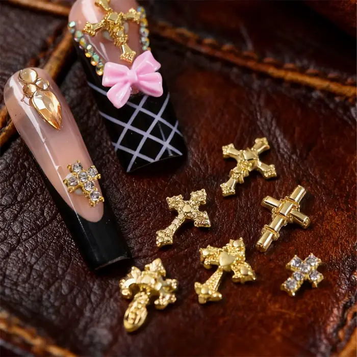 Ensemble de breloques croix pour ongles - Pierres 3D en alliage avec strass