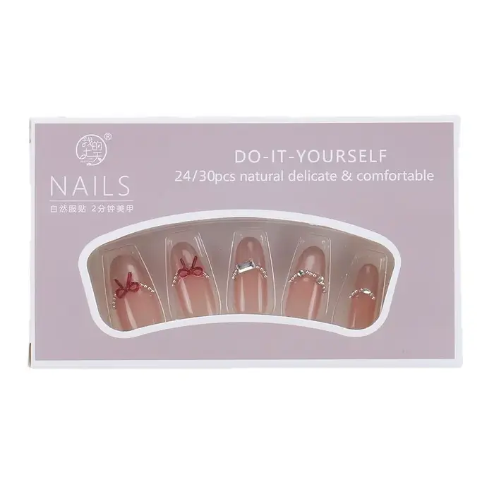 24 faux ongles nude effet œil de chat avec motifs