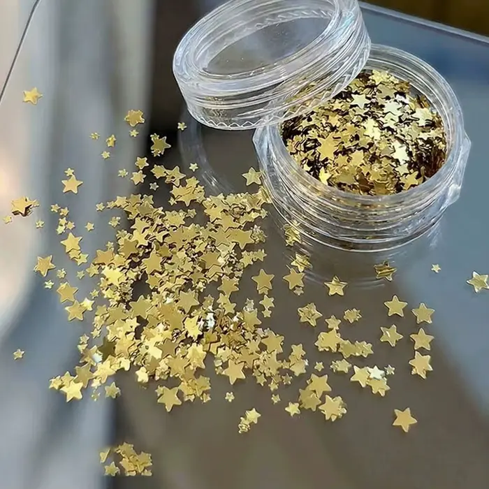 Paillettes argentées pour la décoration des ongles