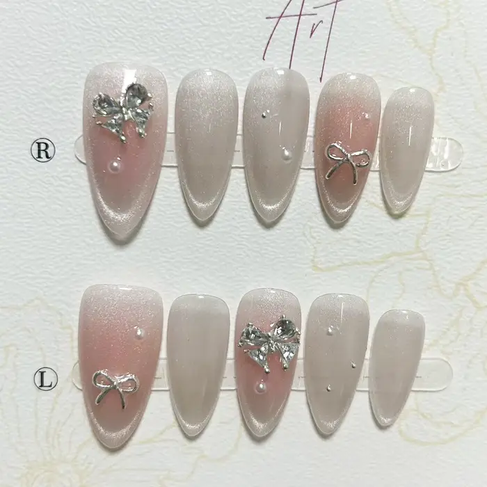Mignon rose Blush amande fait à la main presse sur les ongles doux doux doux fille faux ongles 3D ar