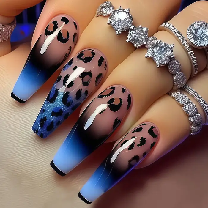 Faux ongles courts et longs pour femmes et filles