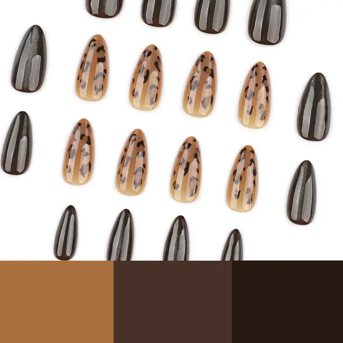 Ongles courts en forme d'amande pour l'automne et l'hiver