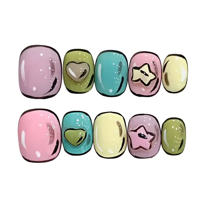 Presse faite à la main sur les ongles dessin animé bande dessinée peint à la main faux ongles courts