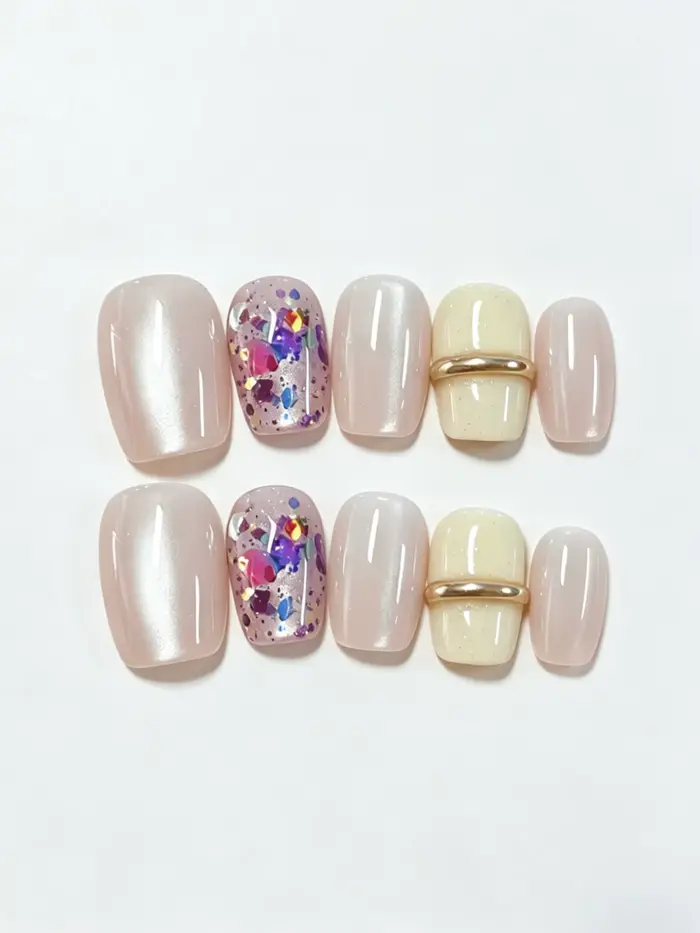 Lot de 10 faux ongles courts carrés-ronds