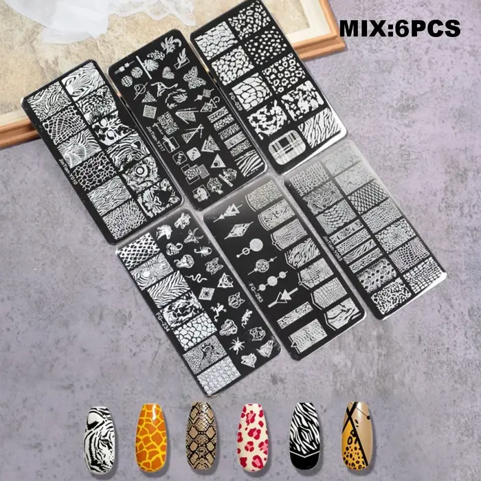 Plaques de tamponnage pour nail art de formes variées