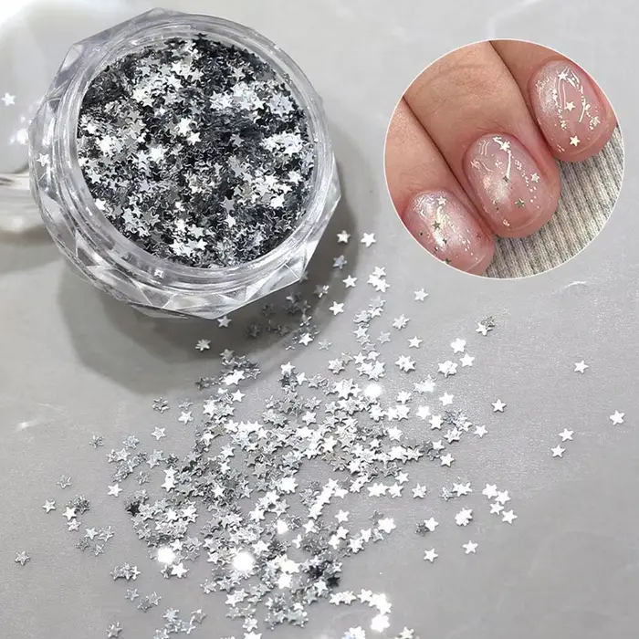Paillettes argentées pour la décoration des ongles