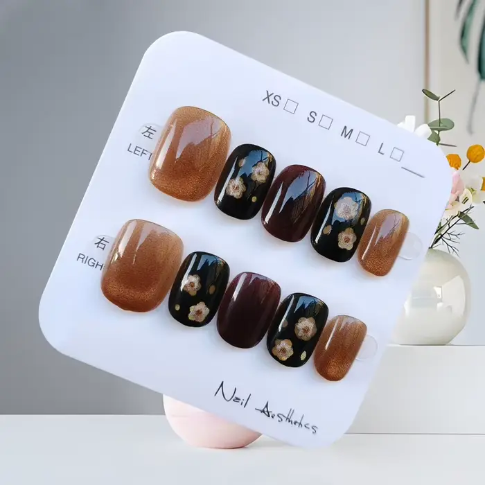 10 pièces Vintage Style français noir et or Floral Nail Art portable autocollant pour ongles presse