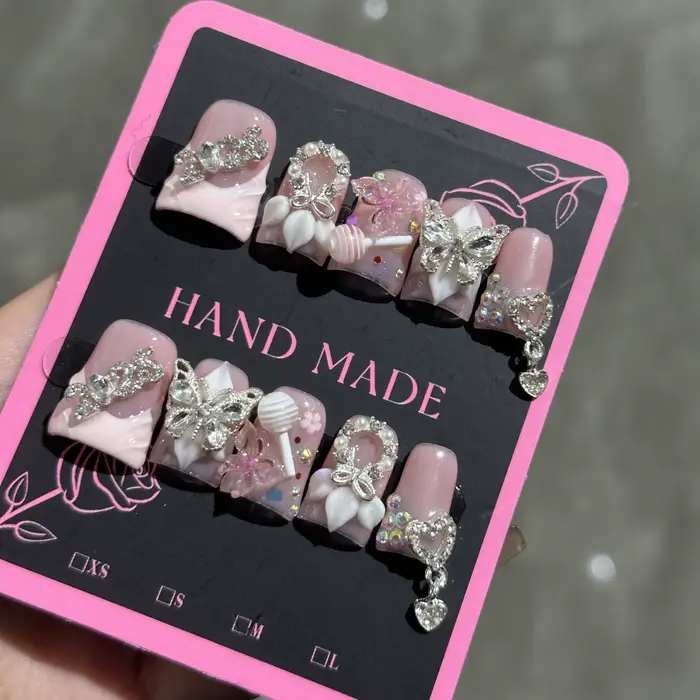 10 faux ongles courts en forme de bec de canard, avec papillons 3D, fleurs, pointe française rose, p