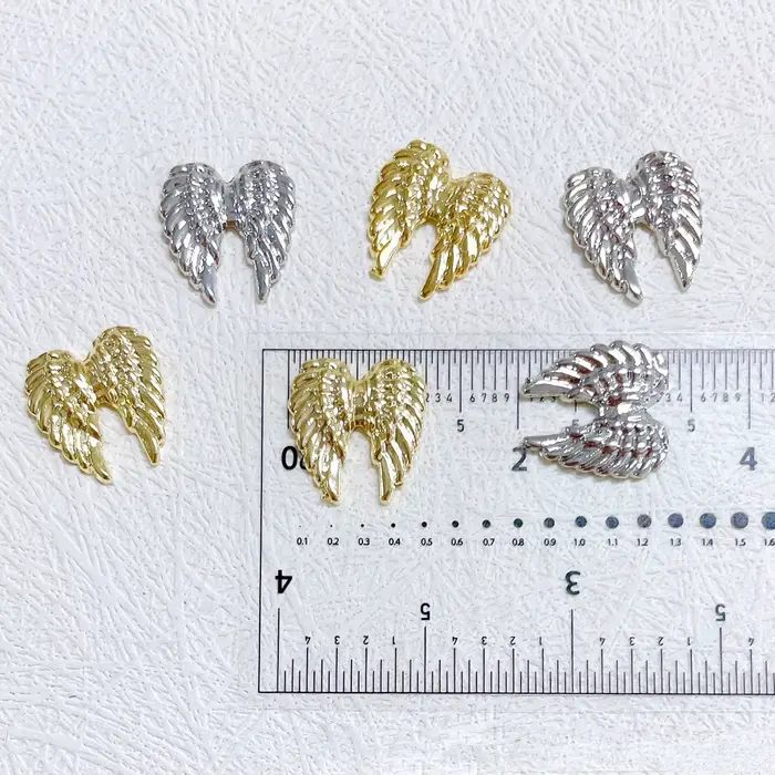 Breloques en alliage d'ailes d'ange pour ongles