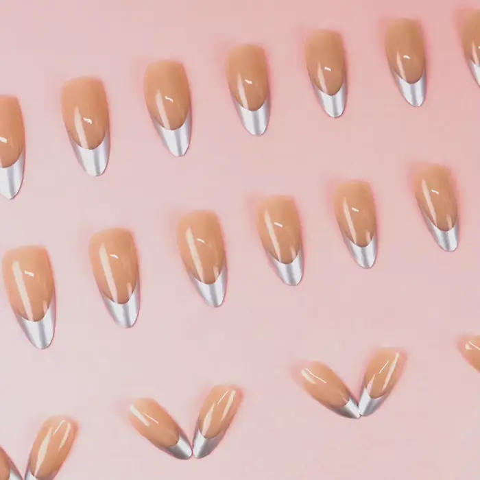 Faux ongles moyens pour femmes et filles