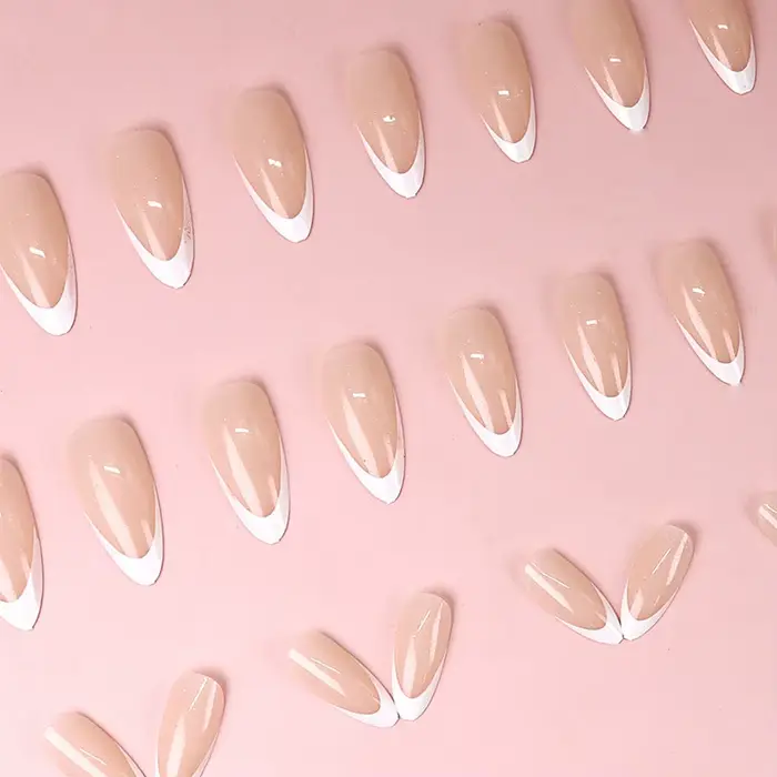 Faux ongles moyens pour femmes et filles
