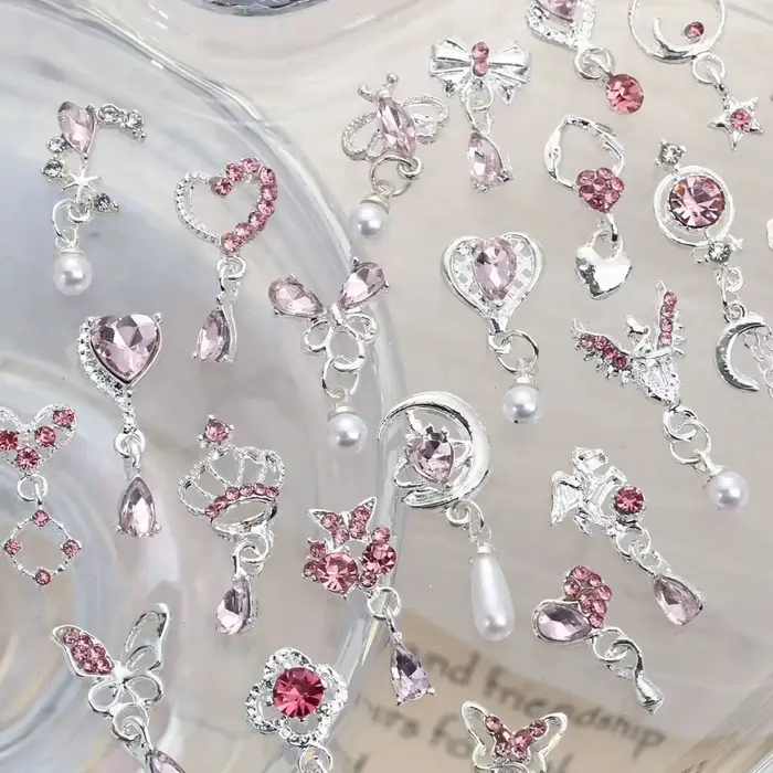 10 pièces Super Flash papillon amour pendentif ongles accessoires Nail Art Luxu alliage rose diamant