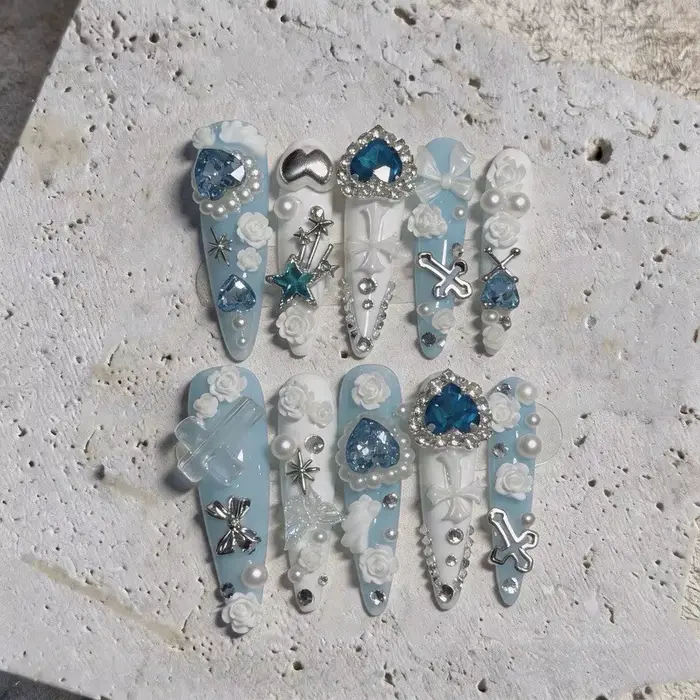 Faux ongles à presser faits main Jirai Kei, motif croix bleu glace, amour, rose fraîche et élégante,