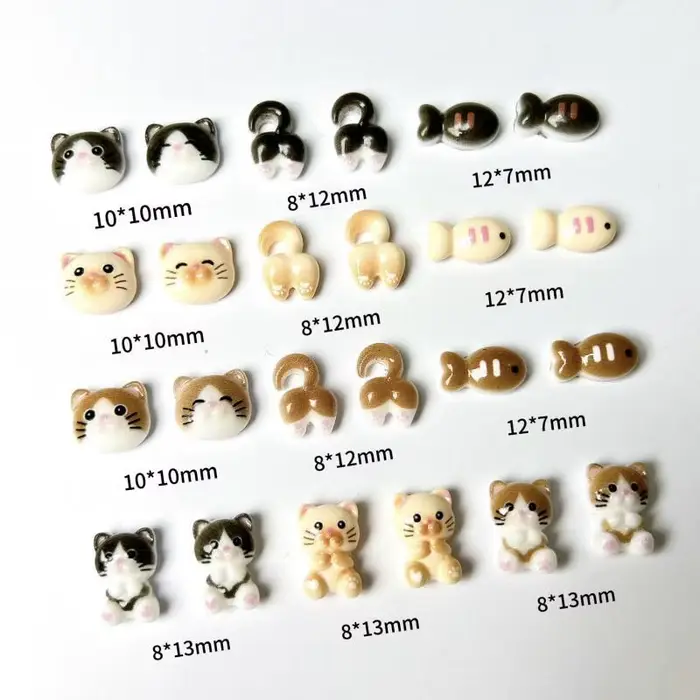 20 pièces dessin animé mignon chat tête fesses Nail Art breloques peinture lumineuse petit poisson c