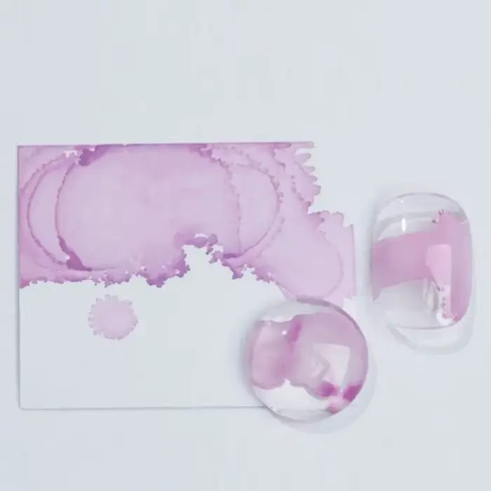 Solution de teinture pour ongles