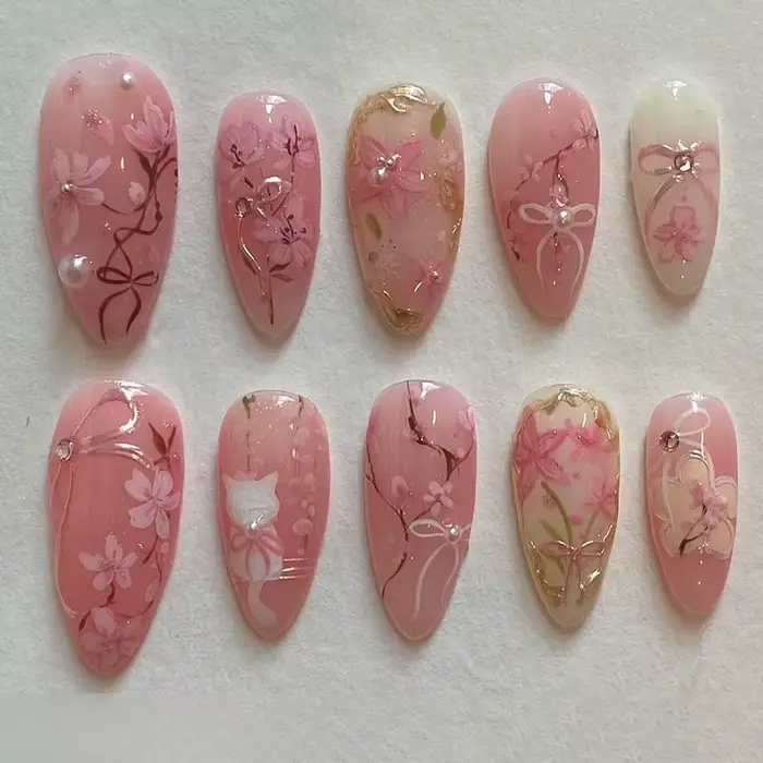 24 faux ongles à presser de longueur moyenne, forme amande, motif floral 3D ondulé, couverture compl