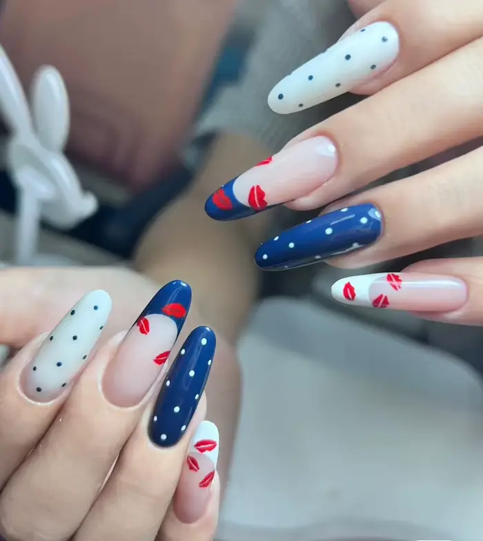 3 feuilles d'autocollants 3D pour ongles Saint-Valentin