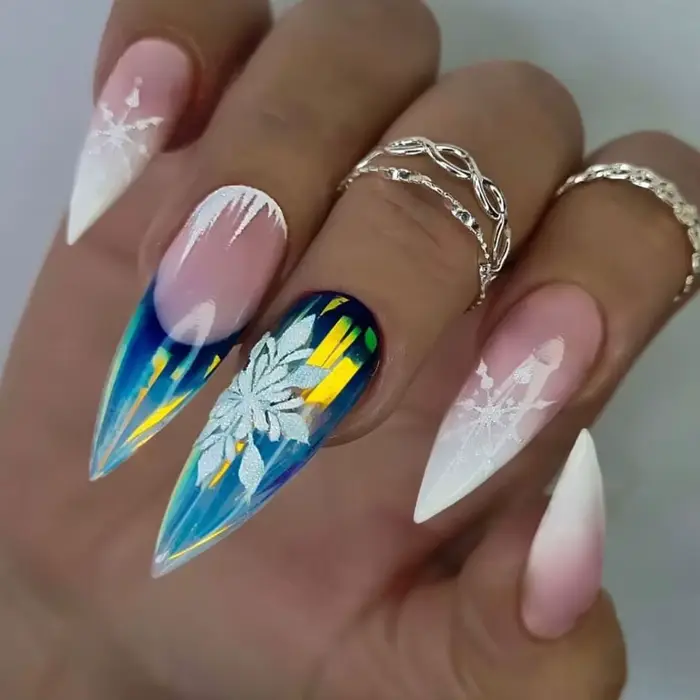Faux ongles mi-longs pour fête de noël