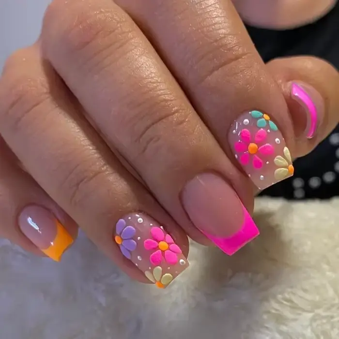 Faux ongles français courts et carrés simples, 24 pièces, à pression sur fleurs colorées, couverture