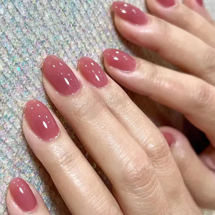24 pièces/ensemble Faux ongles en acrylique à couverture complète à presser, courts, style French, rouges brillants, amovibles, fournitures pour ongles