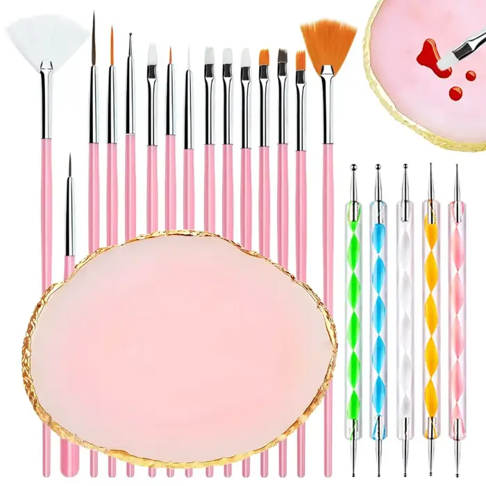 Palette et brosse pour Nail Art