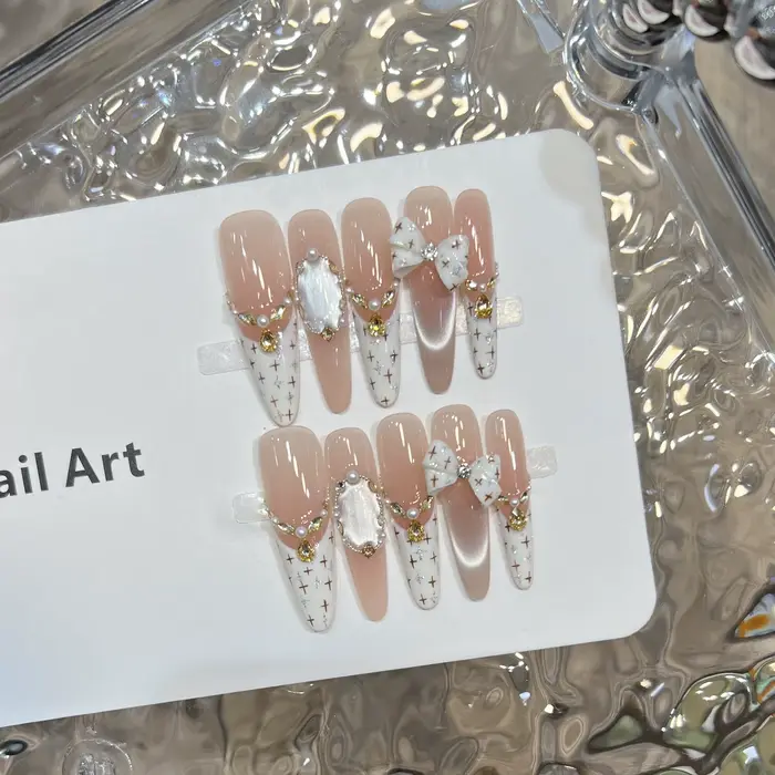 Faux ongles à pointe de Style français rose