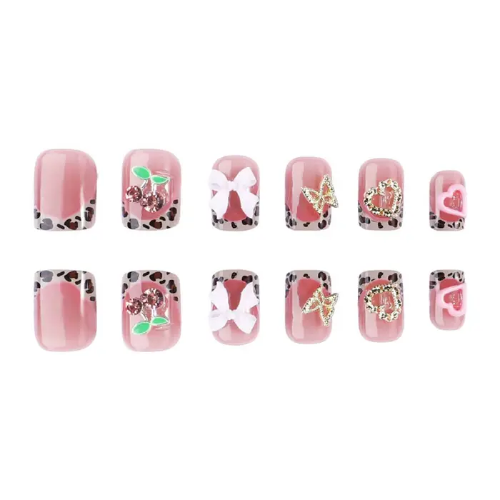 24 faux ongles courts carrés imprimé léopard