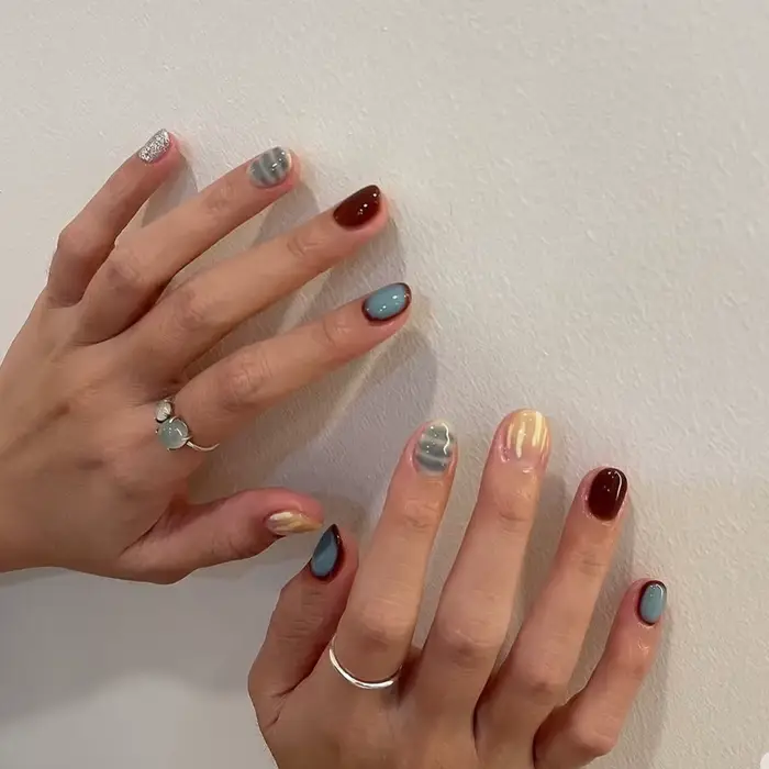 10 pièces crème bleu Blush carré fait à la main faux ongles rétro marron dégradé court rond presse