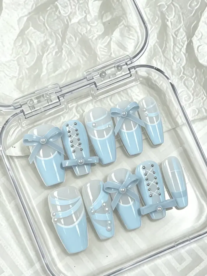 10 faux ongles trapézoïdaux mi-longs