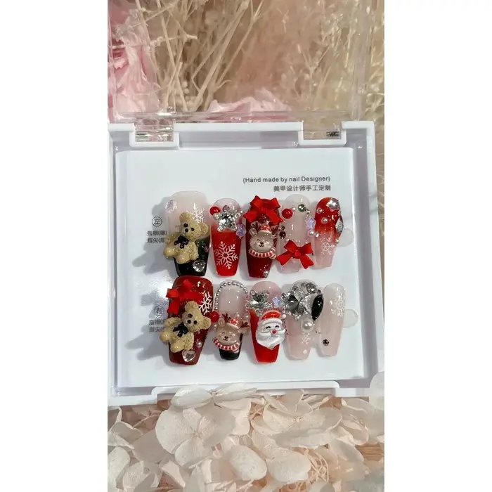 Faux ongles amovibles faits main, motif ours mignon de dessin animé, nœud, élan, éléments de Noël, rouge festif, pour le Nouvel An