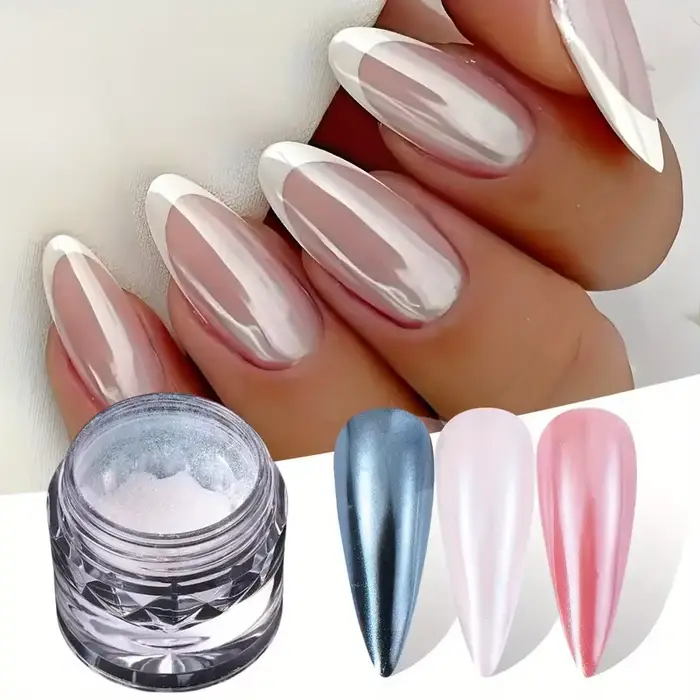 Poudre à ongles chromée blanche scintillante