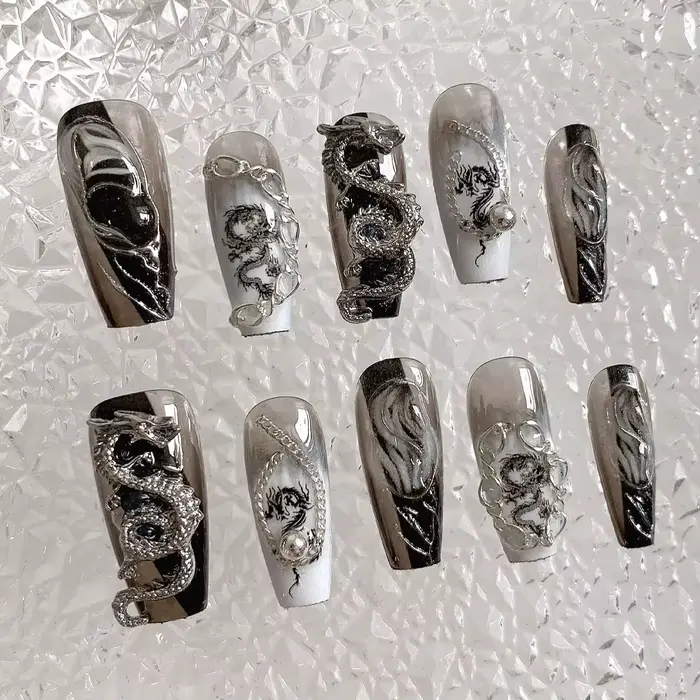 Lot de 10 faux ongles faits main personnalisés, motif Dragon Chain Pearl, avec base blanche transluc