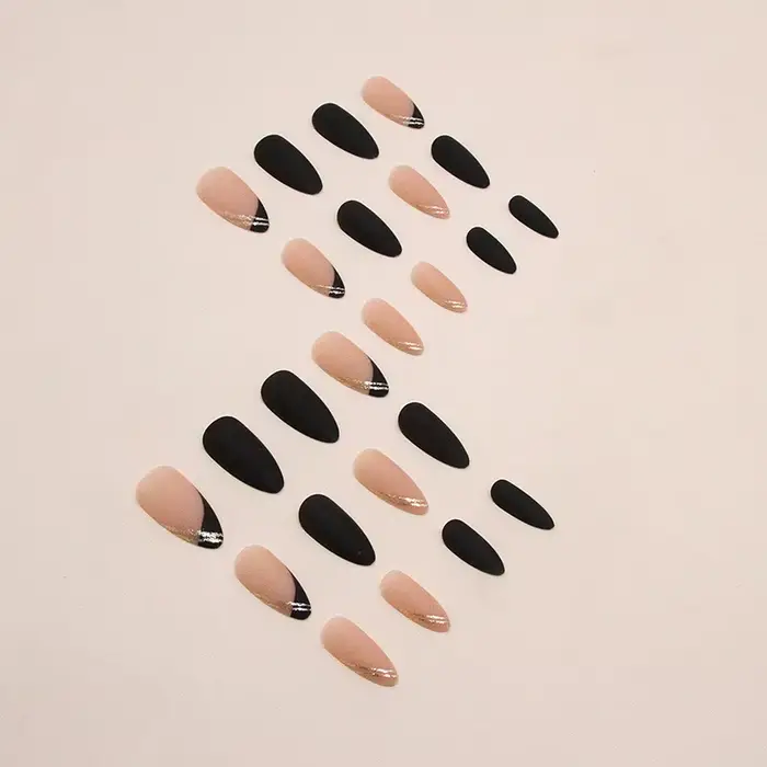 24 faux ongles à presser pour l'automne et l'hiver