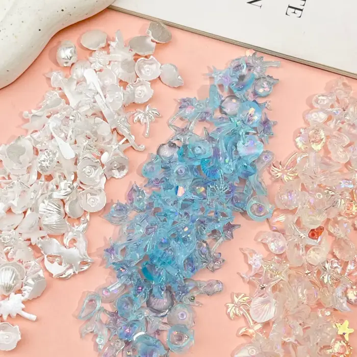 Accessoires de nail art nacrés