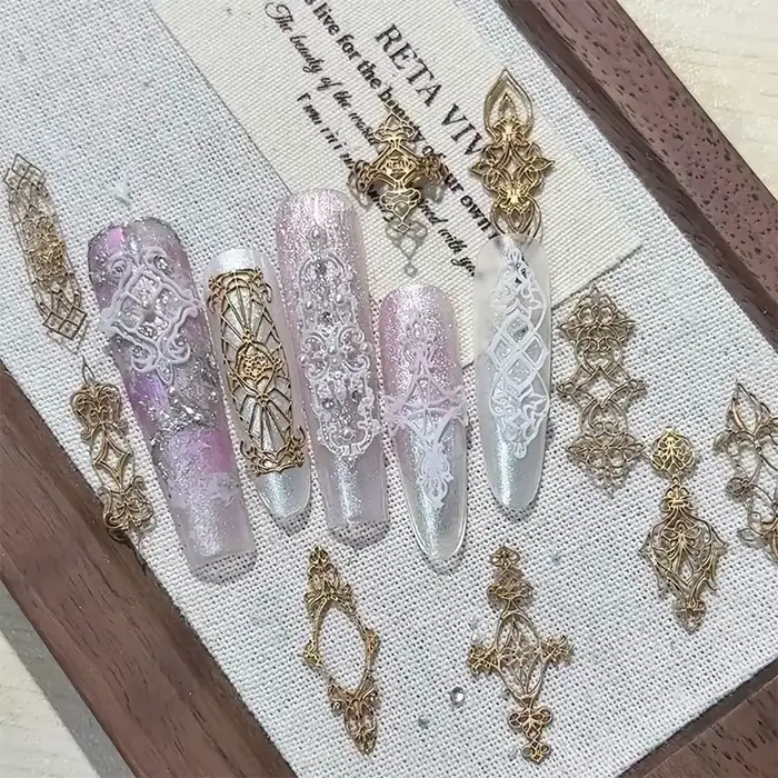 Moule à ongles à motif rétro