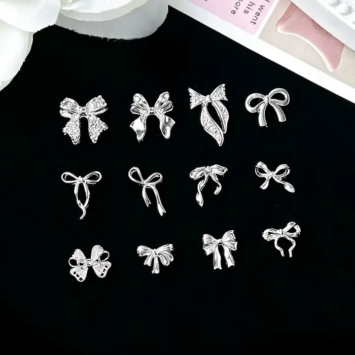 1 Boîte de Décorations d'Ongles en Alliage Lourd Multi-Styles