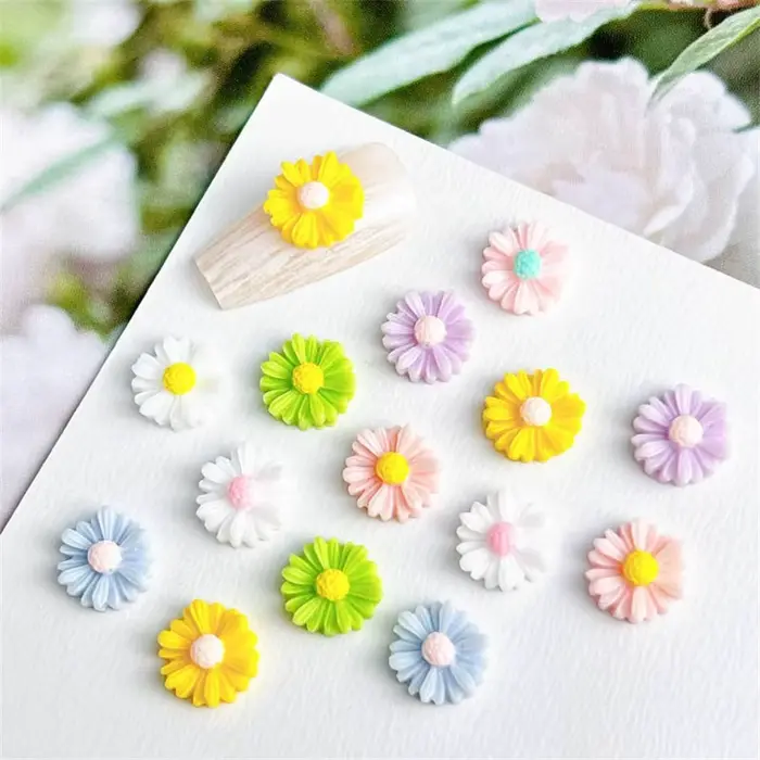 Breloques d'art d'ongle de résine de conception de fleur d'été