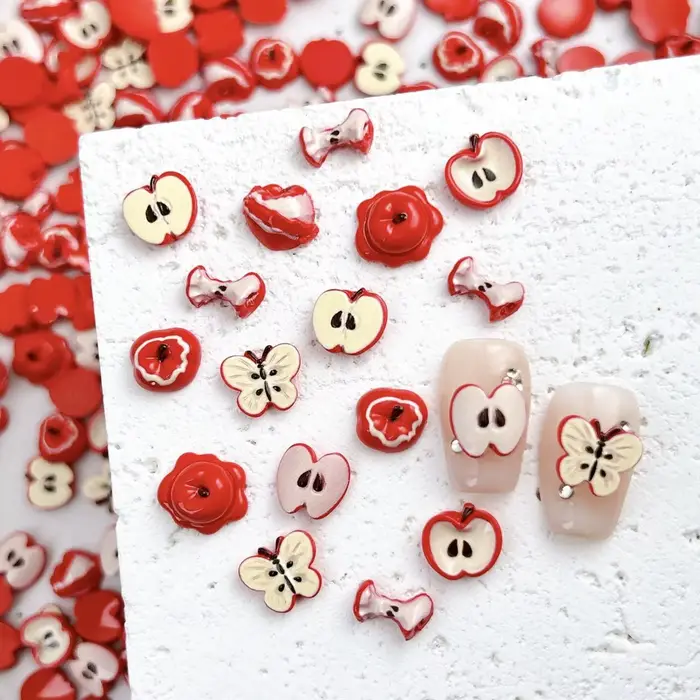 Breloques pour ongles en résine de pomme rouge simulée innovante