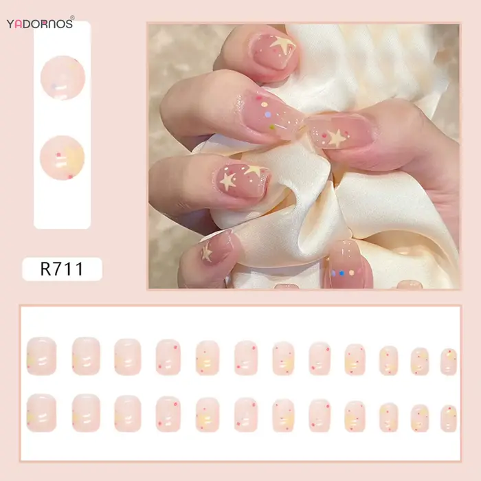 Faux ongles carrés courts à pression