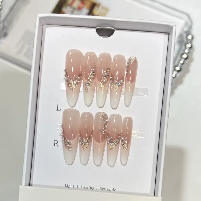 Faux ongles français dégradés arc-en-ciel