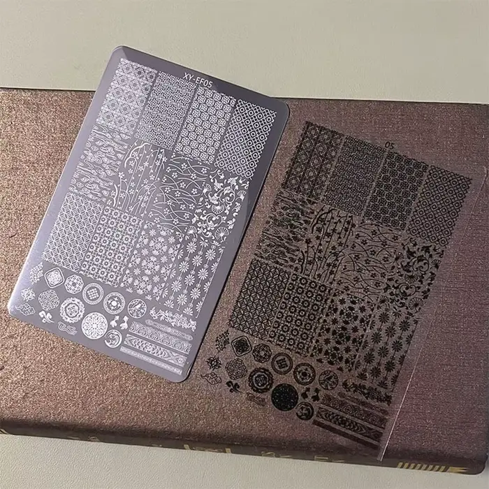 Plaque de transfert pour nail art