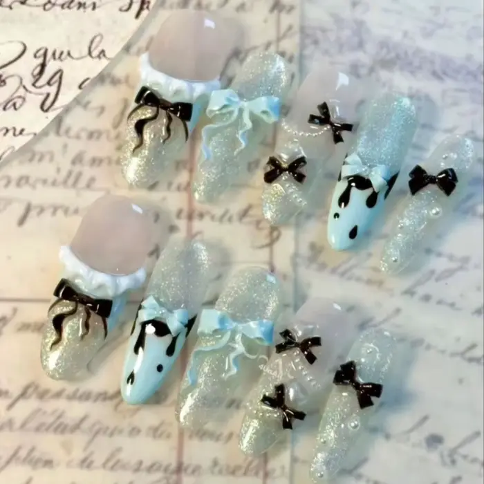 Ensemble de 10 faux ongles faits main, style français, motif goutte de lait peint à la main, dentell