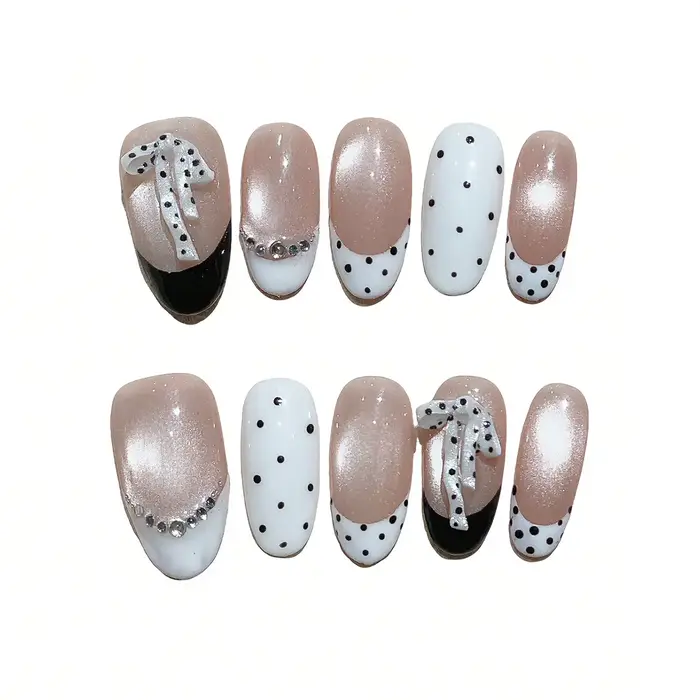 Kit de 10 faux ongles ovales moyens faits à la main