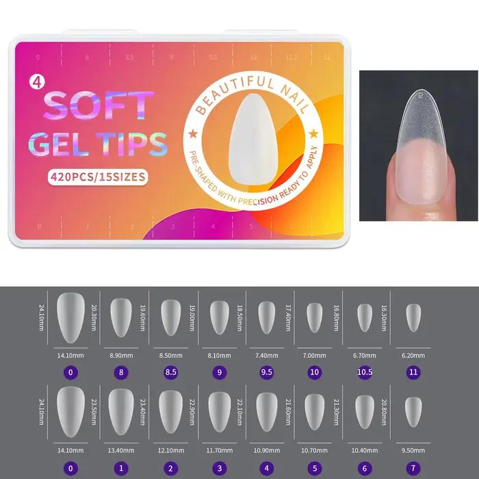 Faux ongles courts en amande mate