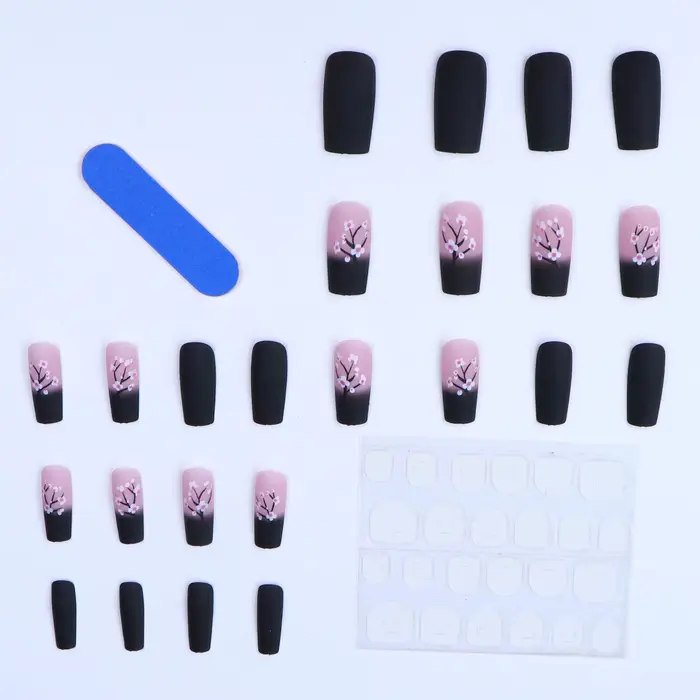 24 faux ongles cercueil noirs pur