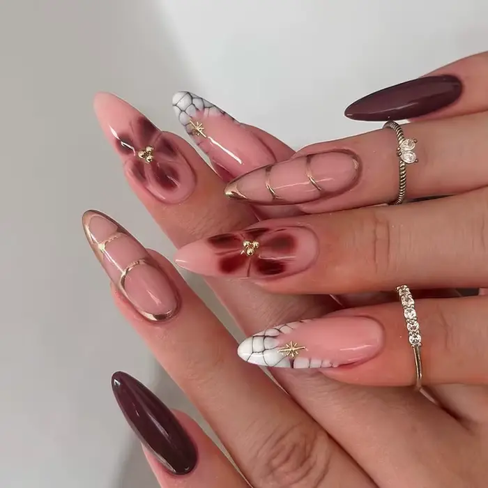 24 faux ongles longs et brillants