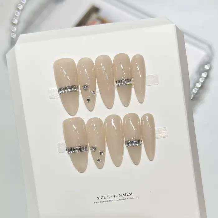 10 faux ongles faits main couleur unie