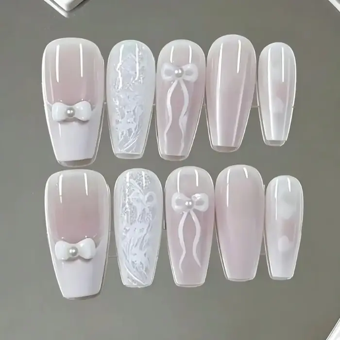 10 faux ongles de longueur moyenne
