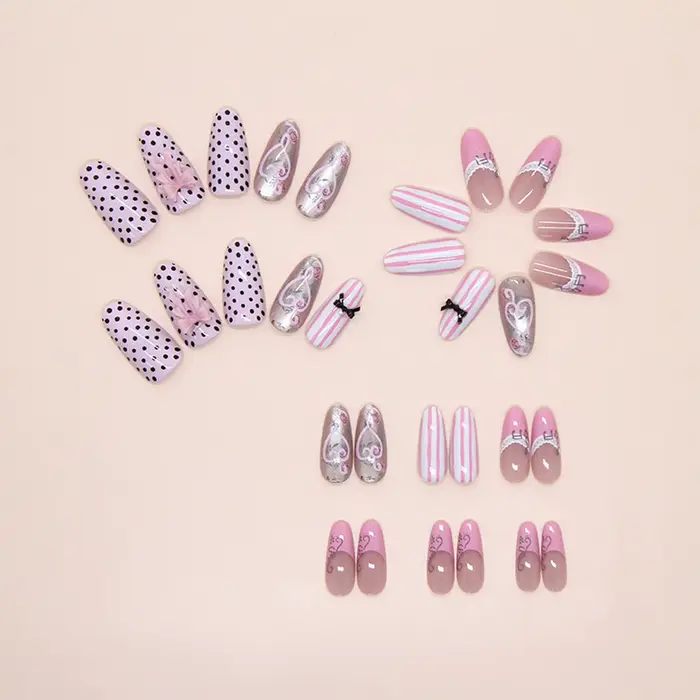 Faux ongles de style français